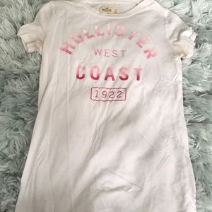 Hollister tee shirt